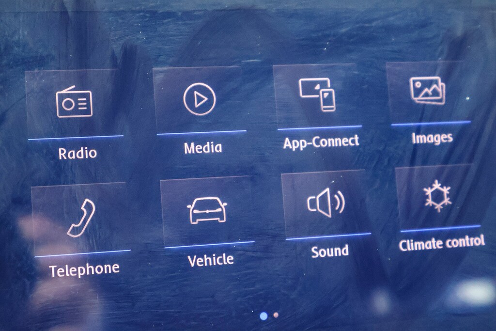 Used 2017 Volkswagen e-Golf SE