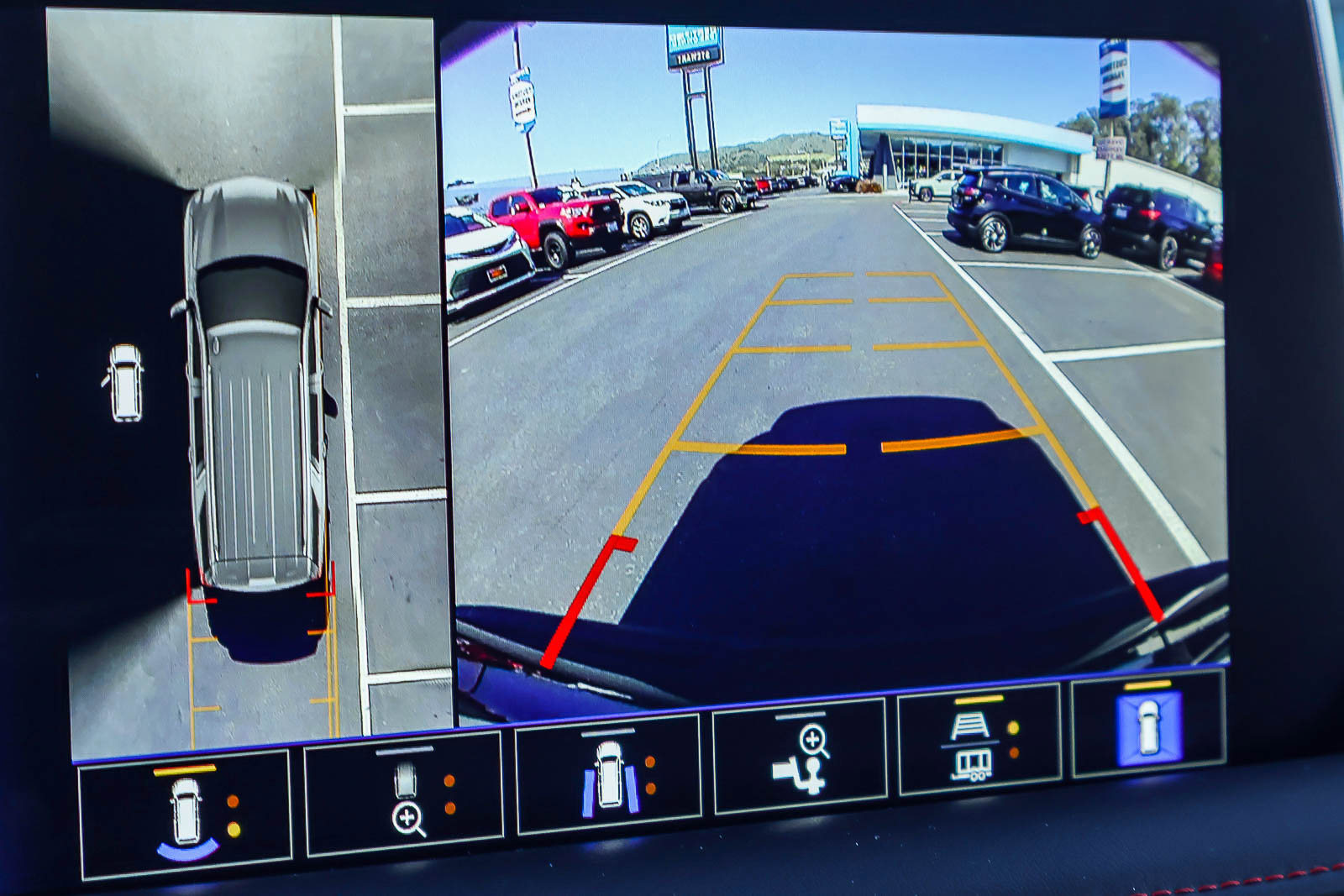 2023 Chevrolet Tahoe RST photo 4