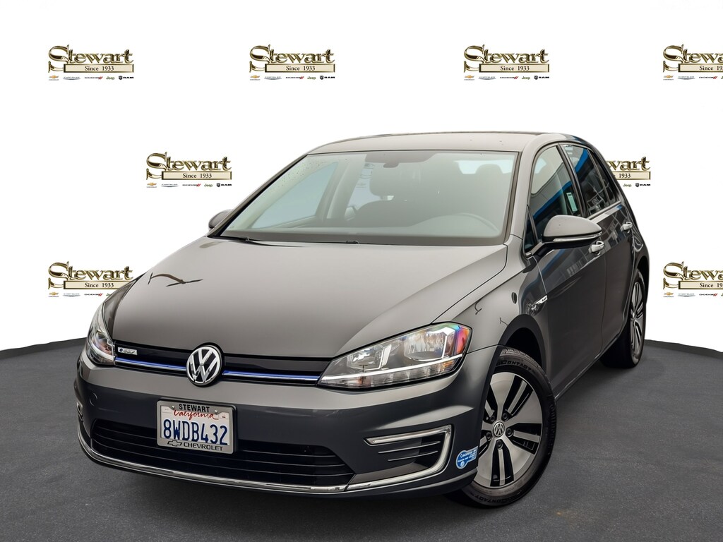 Used 2017 Volkswagen e-Golf SE
