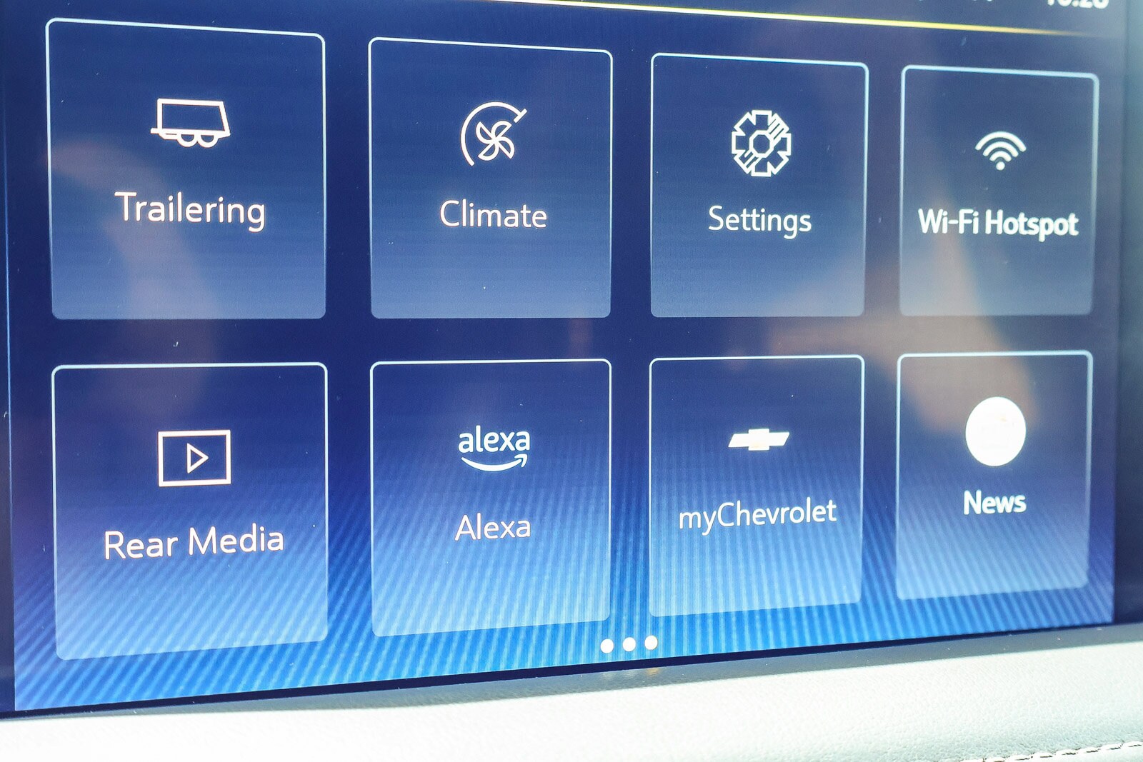 2023 Chevrolet Suburban Z71 photo 4