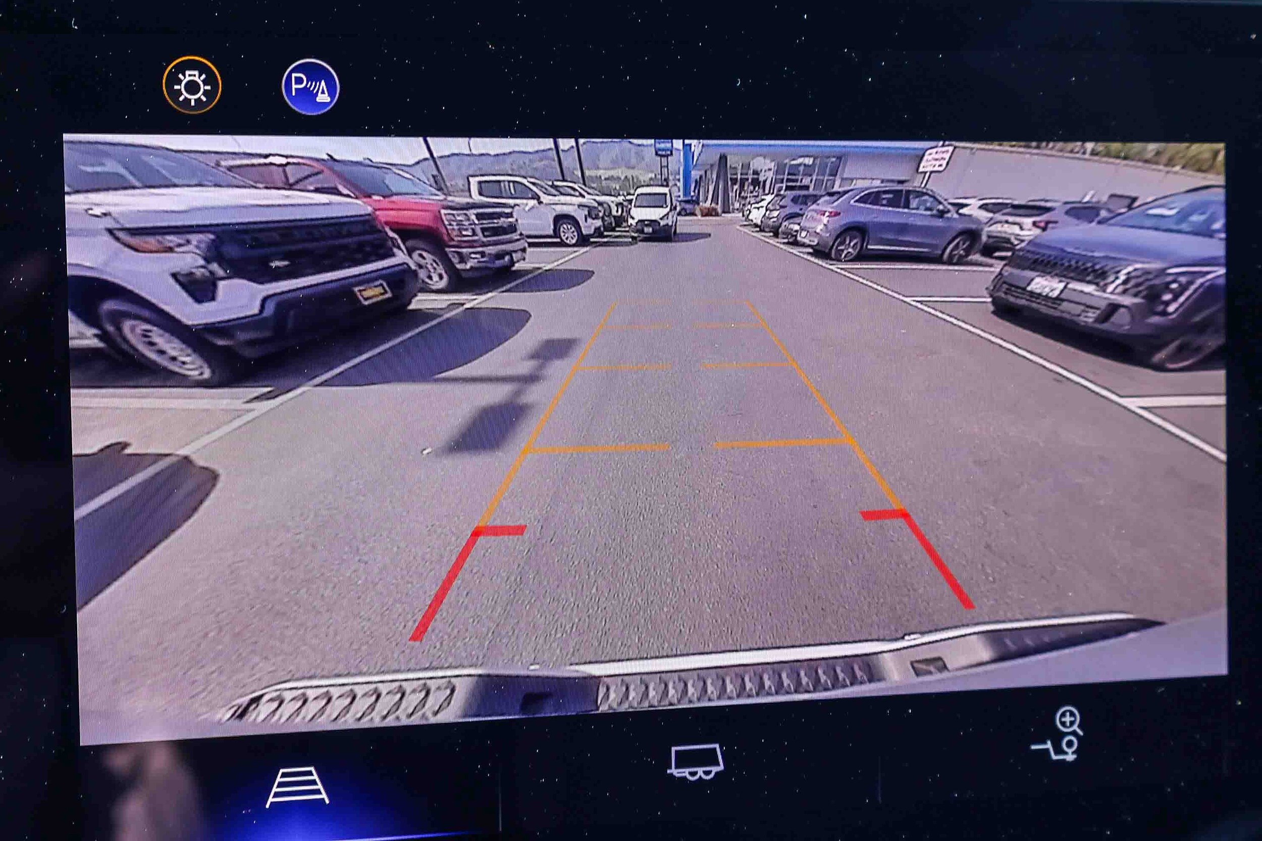 2024 Chevrolet Colorado LT photo 5