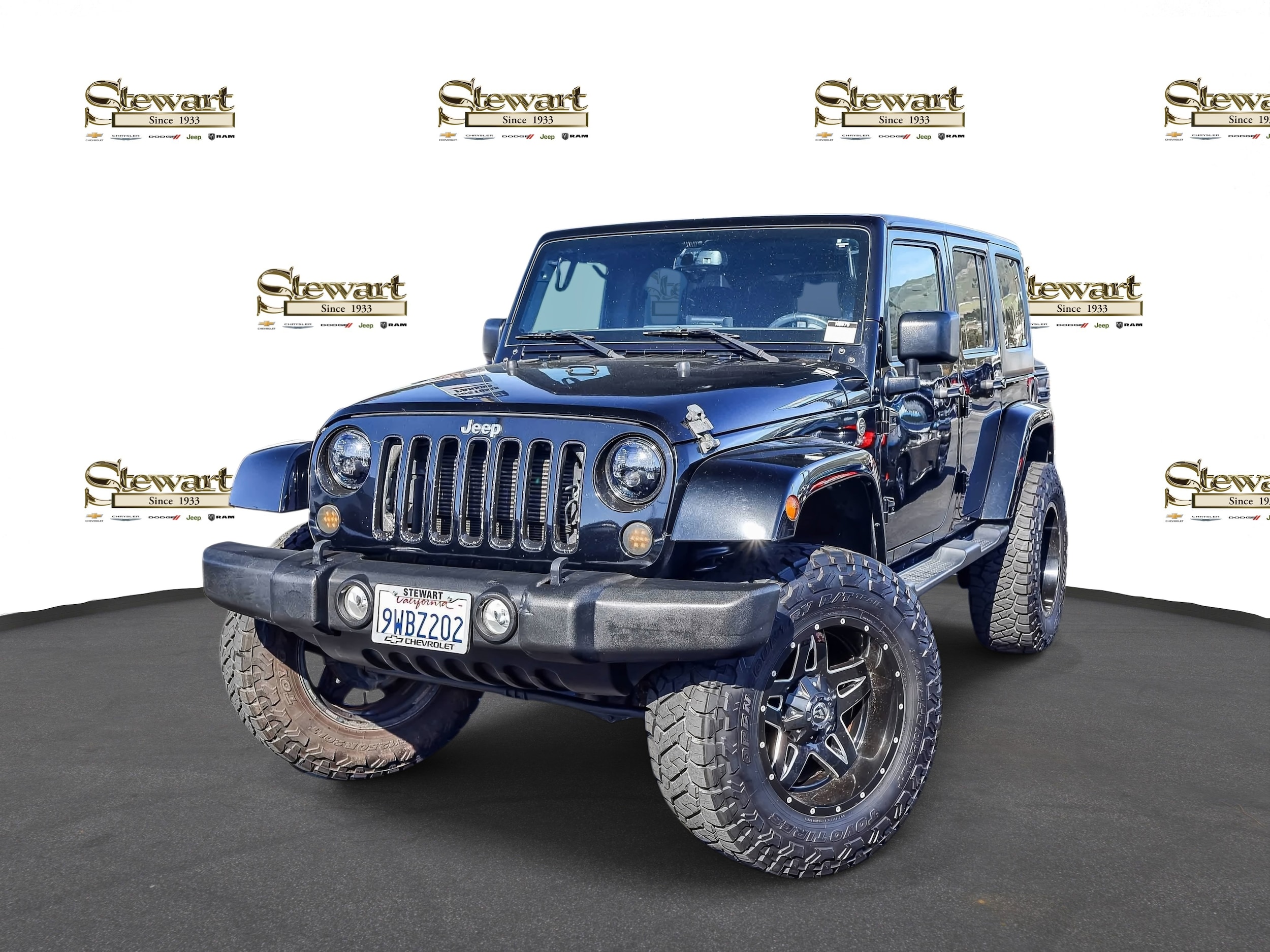 2016 Jeep Wrangler Unlimited Sahara photo 1