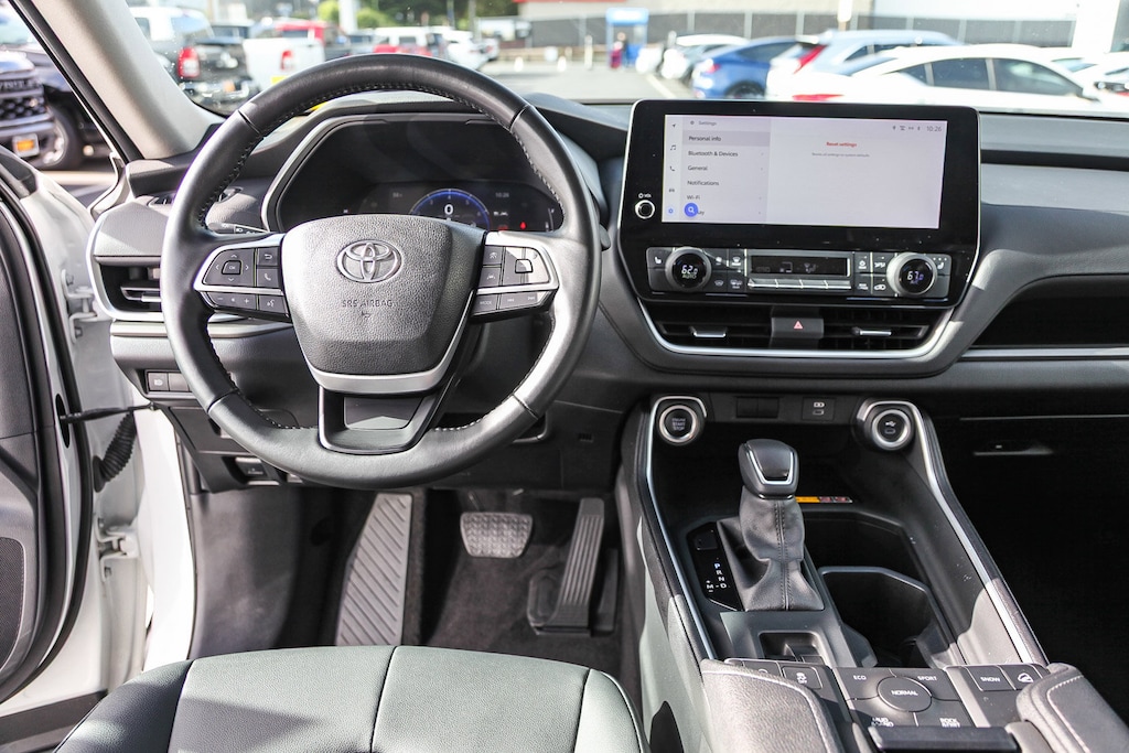 Used 2024 Toyota Grand Highlander XLE