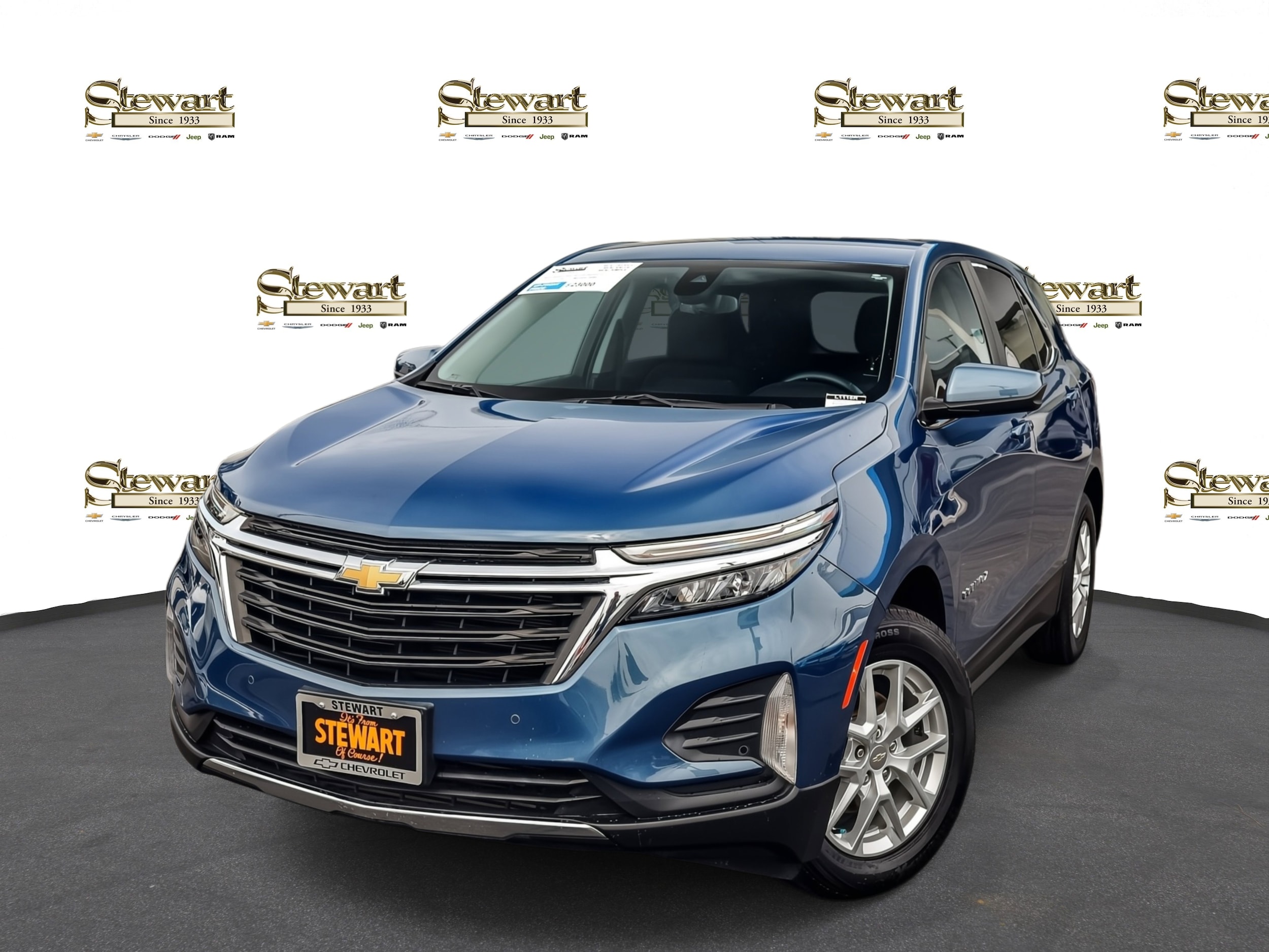 2024 Chevrolet Equinox LT photo 1