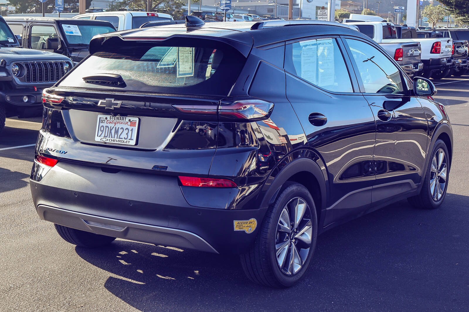 2022 Chevrolet Bolt EUV photo 2