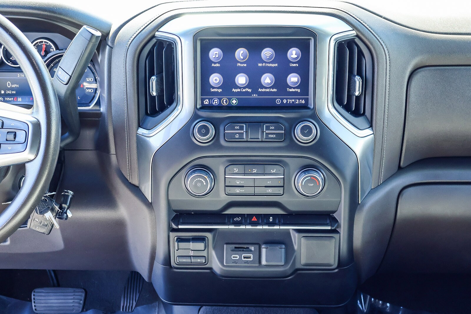 2020 Chevrolet Silverado 2500 HD LT photo 3