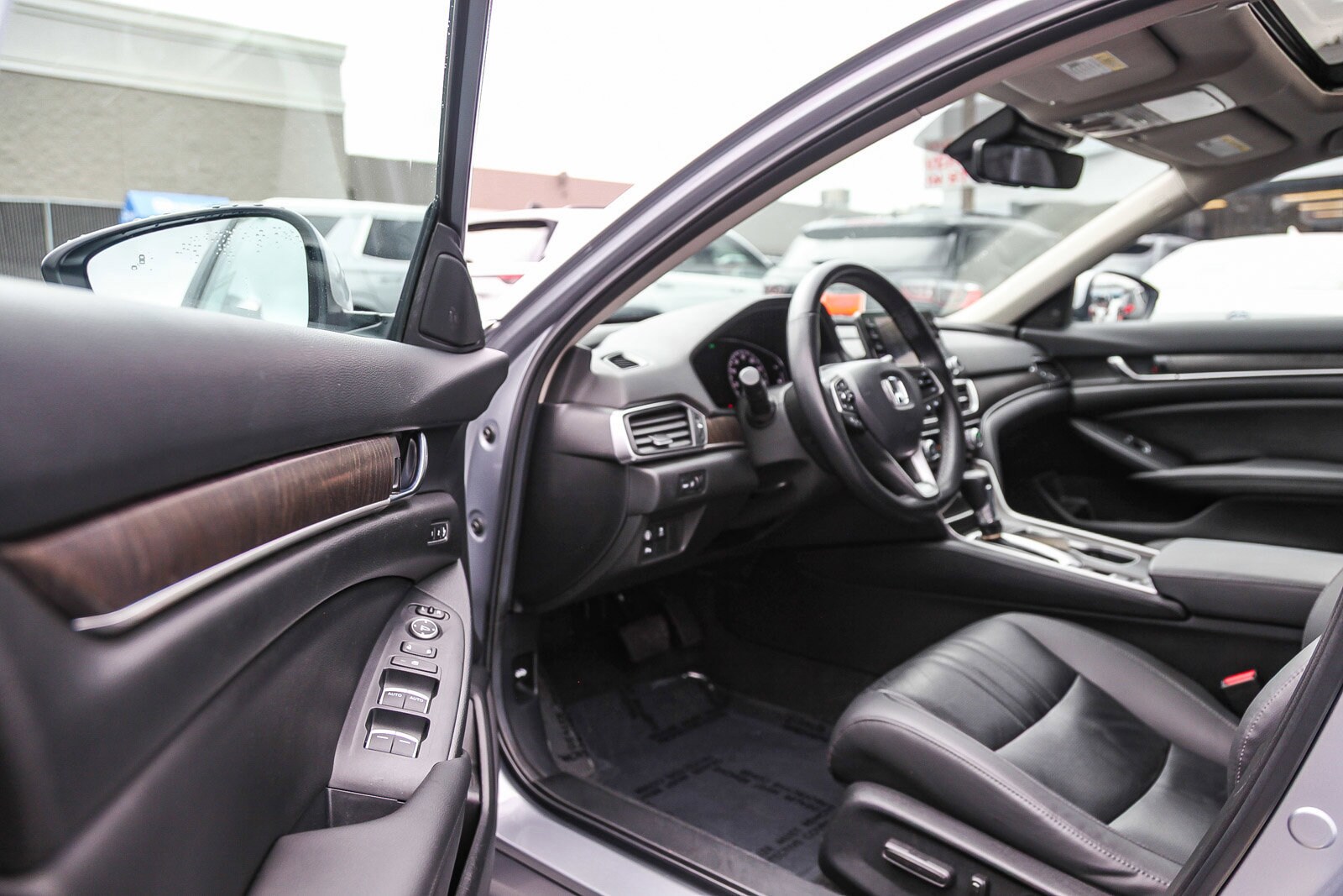 2022 Honda Accord EX-L photo 2