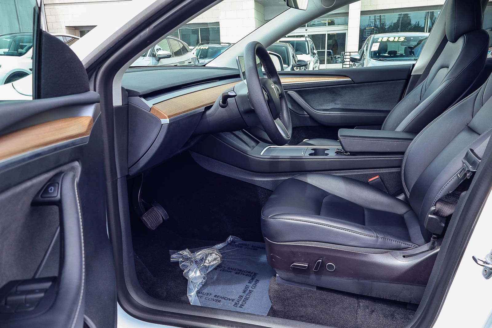 Used 2023 Tesla Model Y Long Range with VIN 7SAYGAEEXPF639655 for sale in Colma, CA
