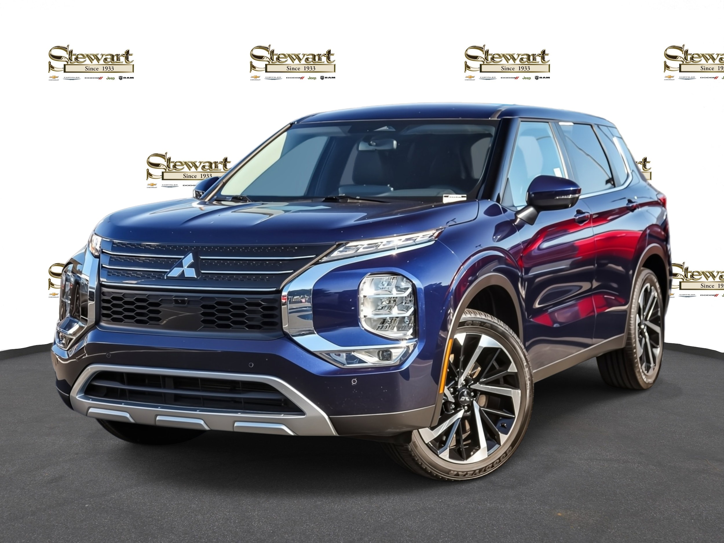 2024 Mitsubishi Outlander SE's photo