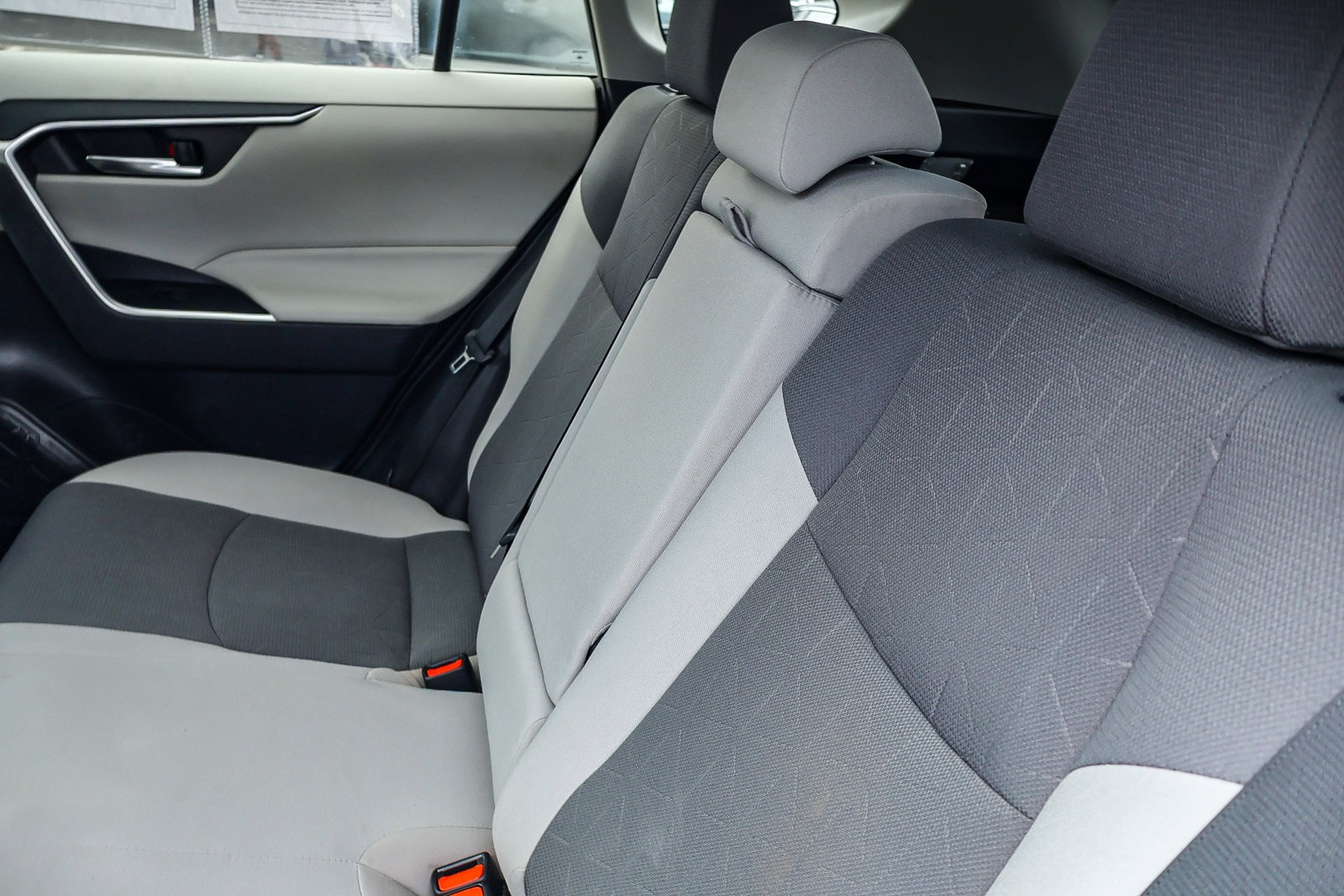 2019 Toyota RAV4 XLE - Photo 15