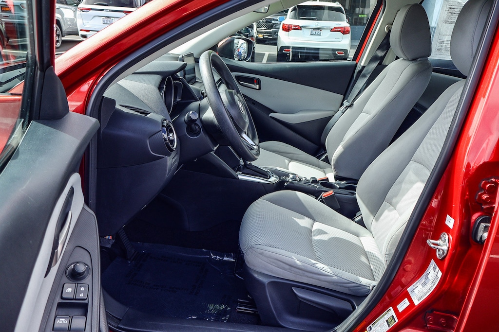 Used 2020 Toyota Yaris Hatchback LE