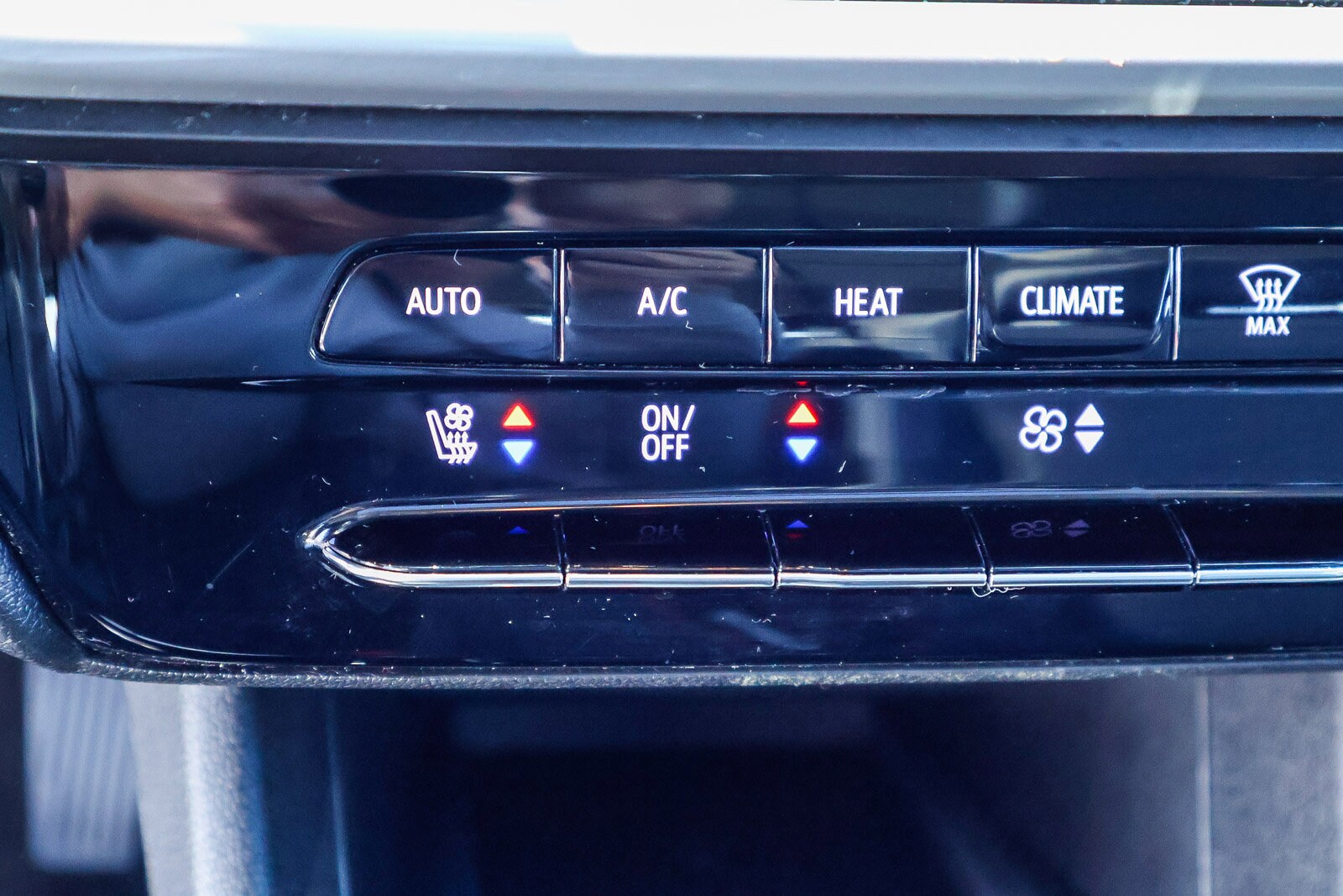 2022 Chevrolet Bolt EUV Premier photo 6