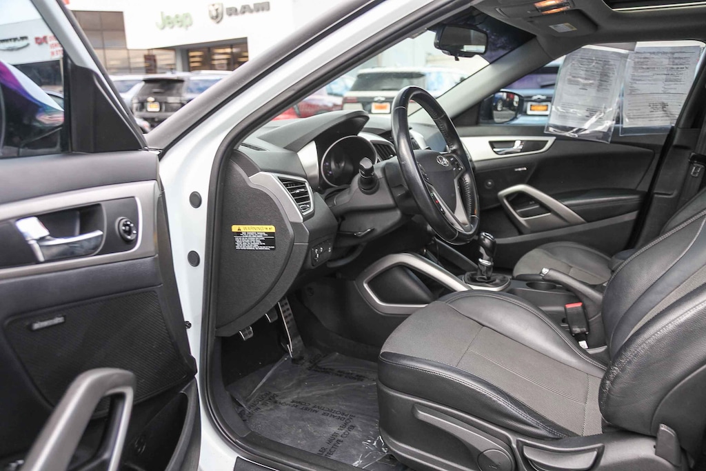 Used 2014 Hyundai Veloster 3DR CPE MAN