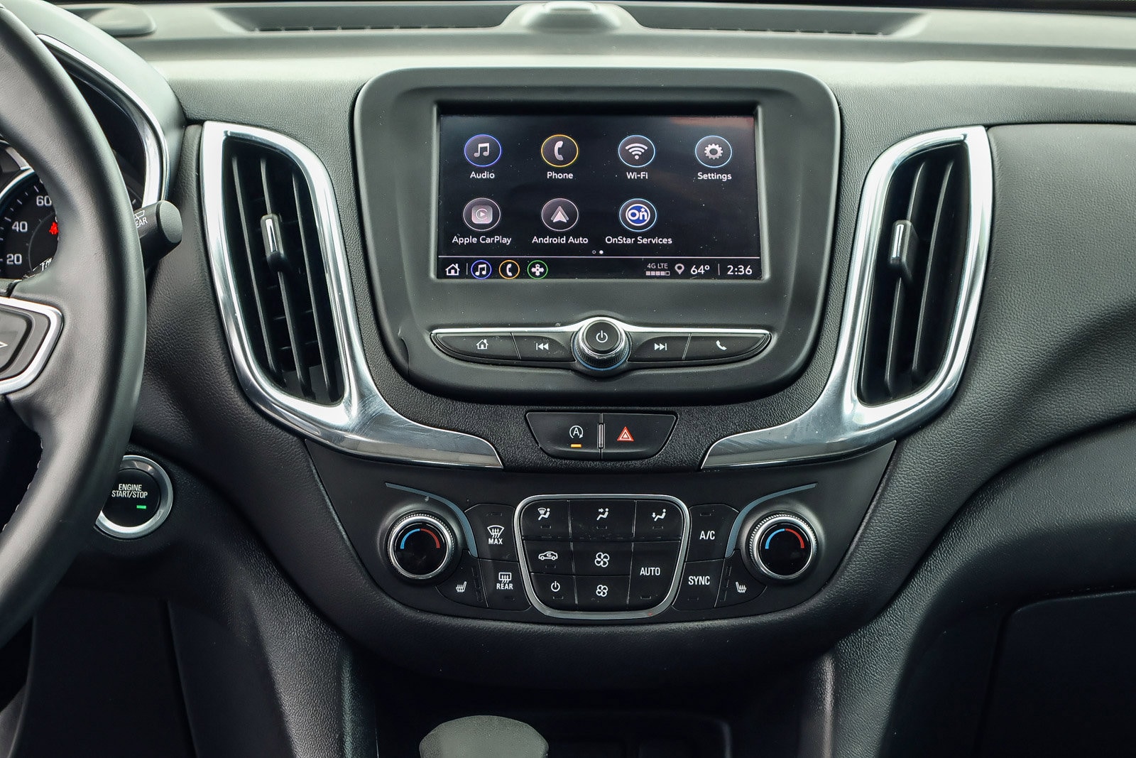 2024 Chevrolet Equinox LT photo 3