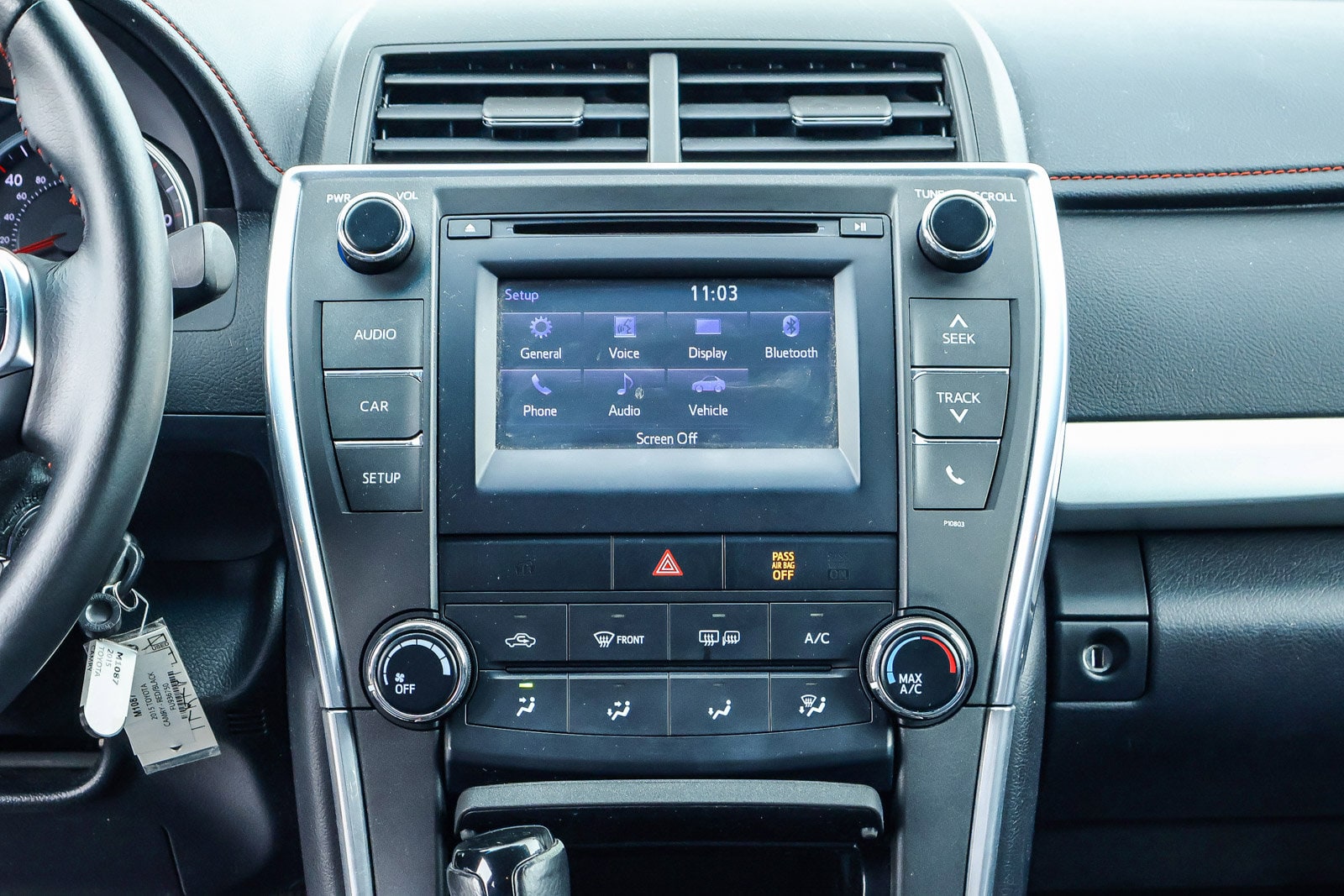 2015 Toyota Camry XLE photo 6