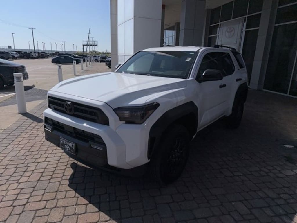 New 2025 Toyota 4Runner SR5 SUV