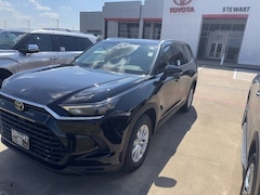 New 2025 Toyota Grand Highlander XLE SUV near Ennis, TX