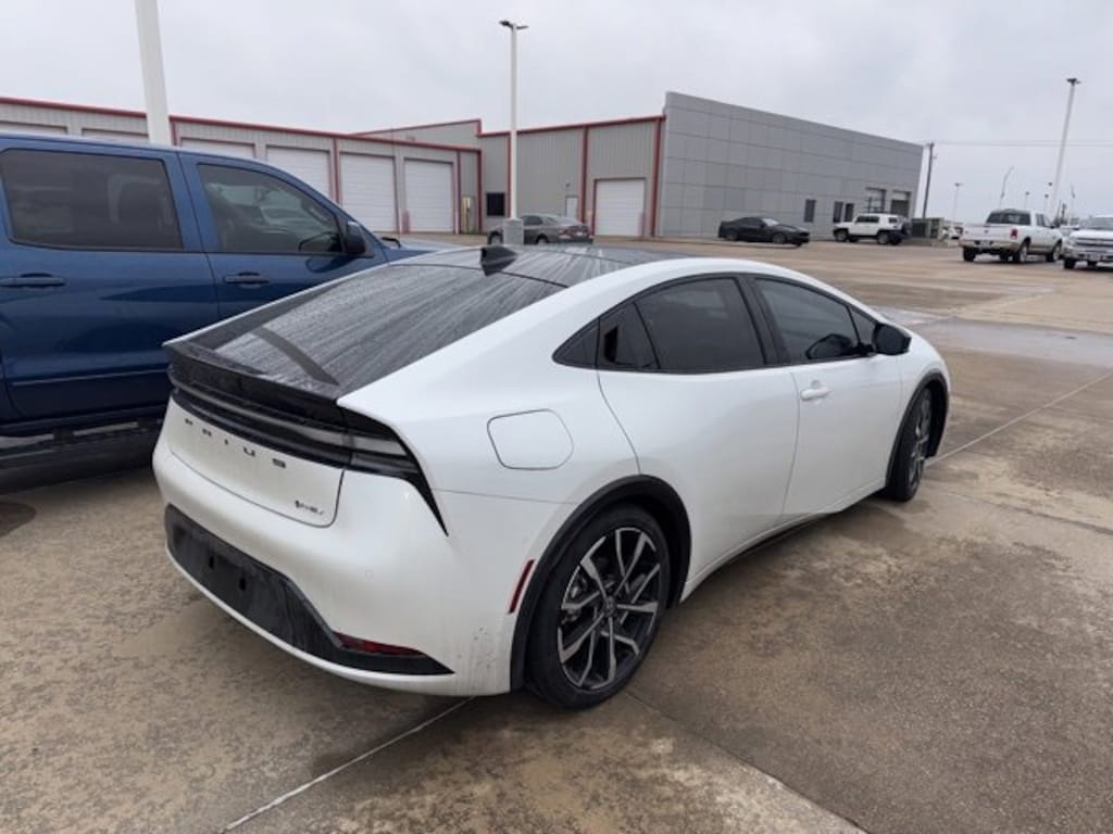 Used 2025 Toyota Prius Plug-in Hybrid XSE Premium Hatchback