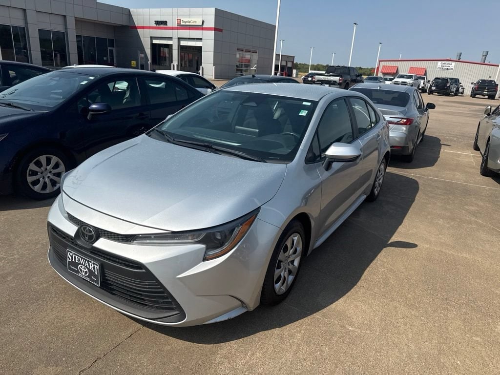 Used 2025 Toyota Corolla LE Sedan