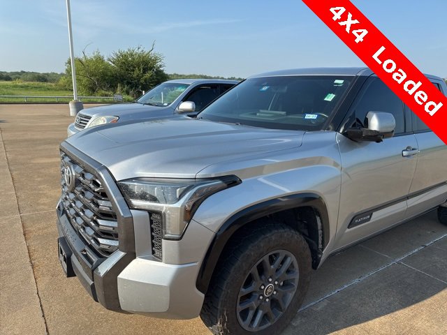 2022 Toyota Tundra Platinum CrewMax photo 2