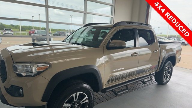 Used 2019 Toyota Tacoma TRD Sport with VIN 3TMCZ5AN8KM194304 for sale in Corsicana, TX