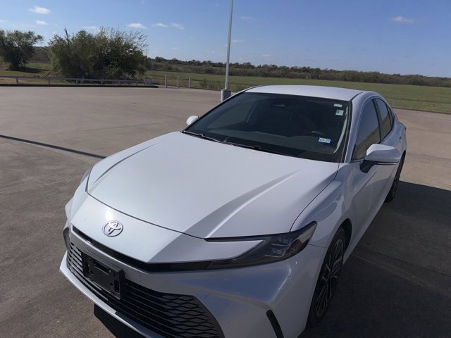 2025 Toyota Camry XLE photo 2