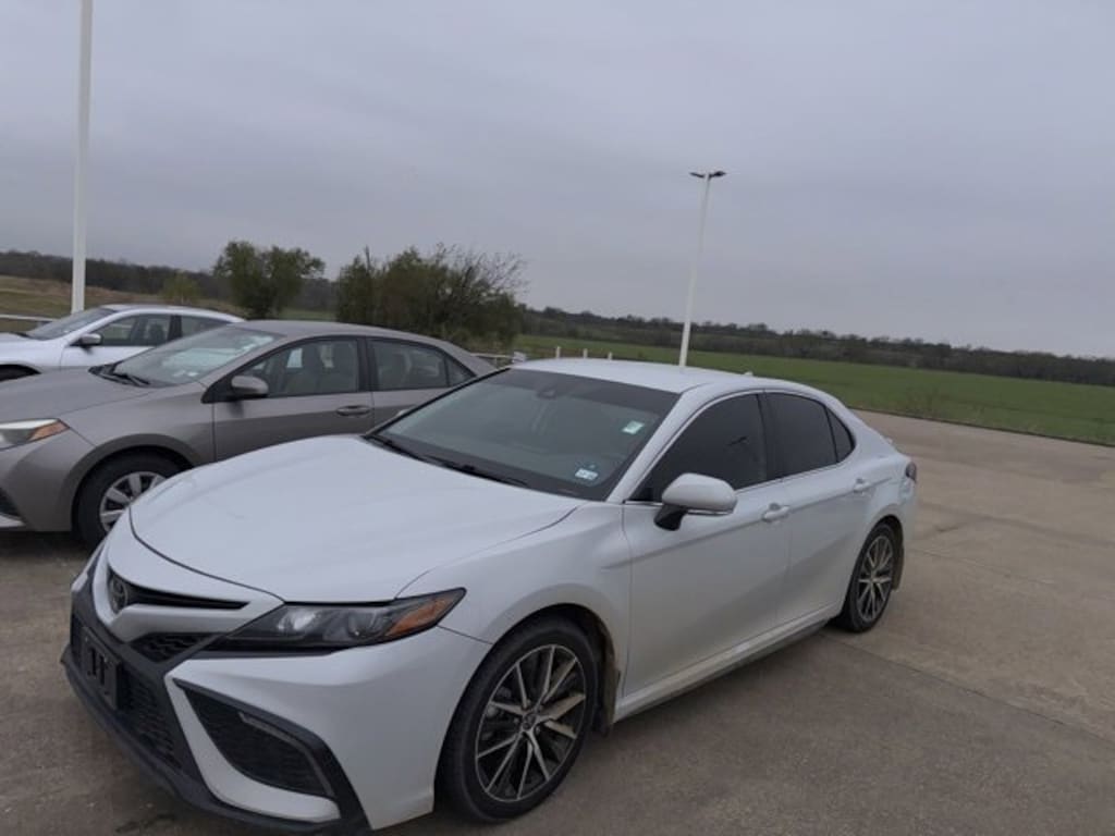 Used 2024 Toyota Camry SE Sedan