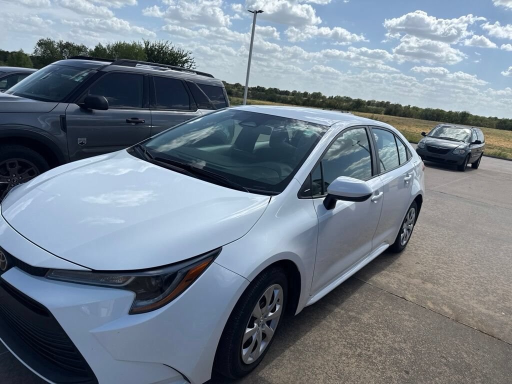 Used 2020 Toyota Corolla SE Sedan