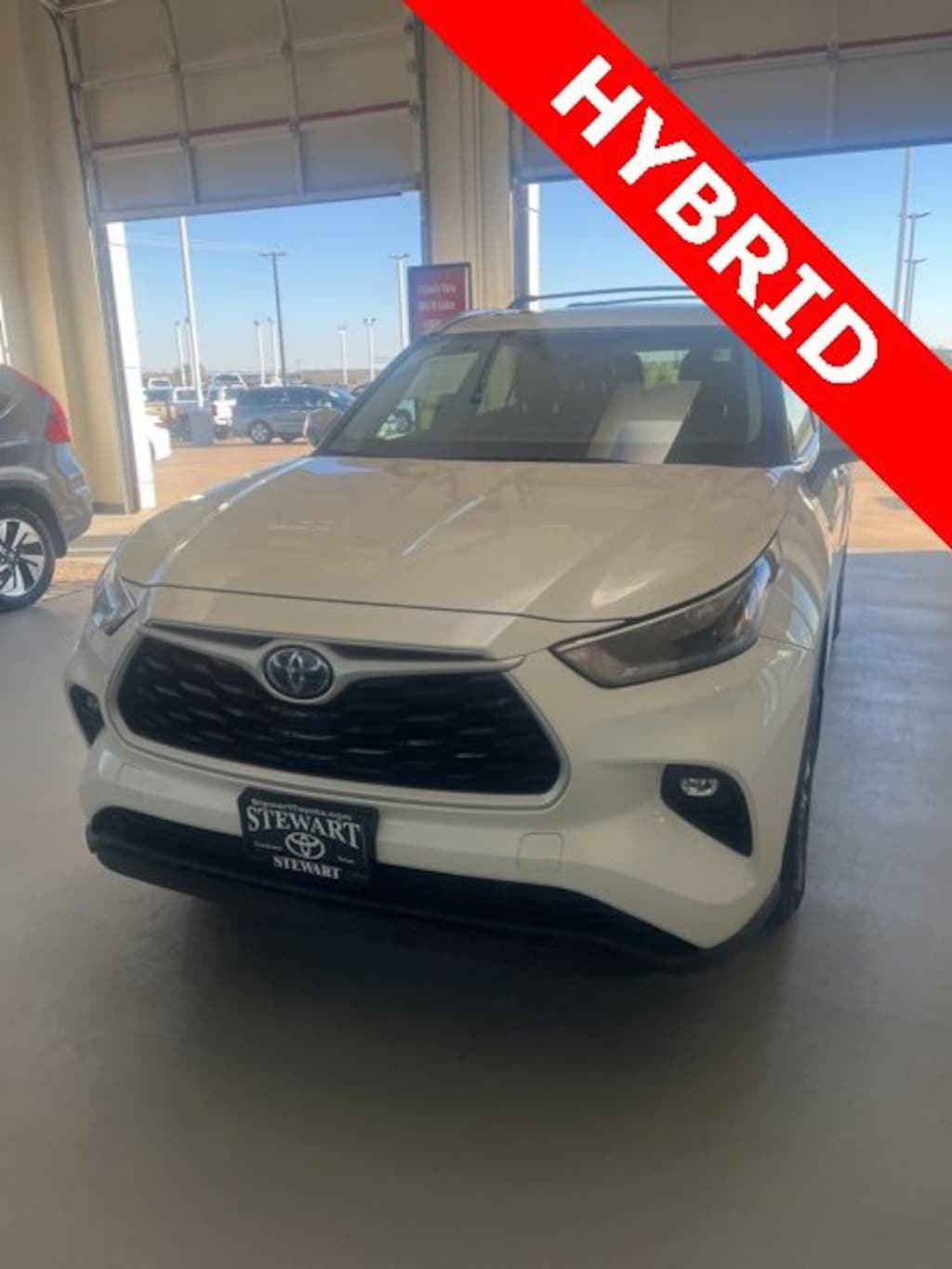 Used 2021 Toyota Highlander Hybrid XLE SUV