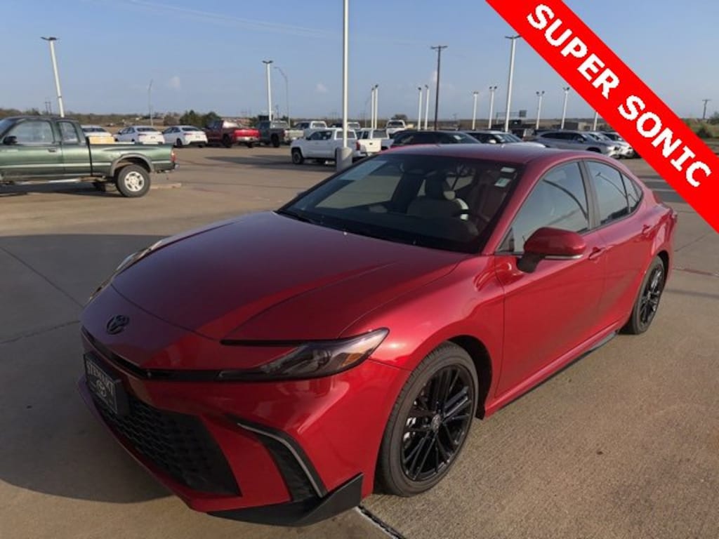 Used 2025 Toyota Camry SE Sedan
