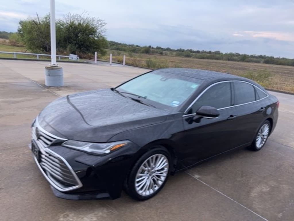 Used 2021 Toyota Avalon Limited Sedan