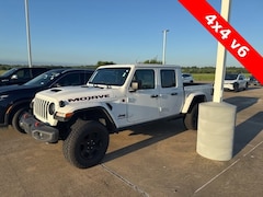 Used 2022 Jeep Gladiator Mojave 4x4  Truck Crew Cab near Ennis, TX