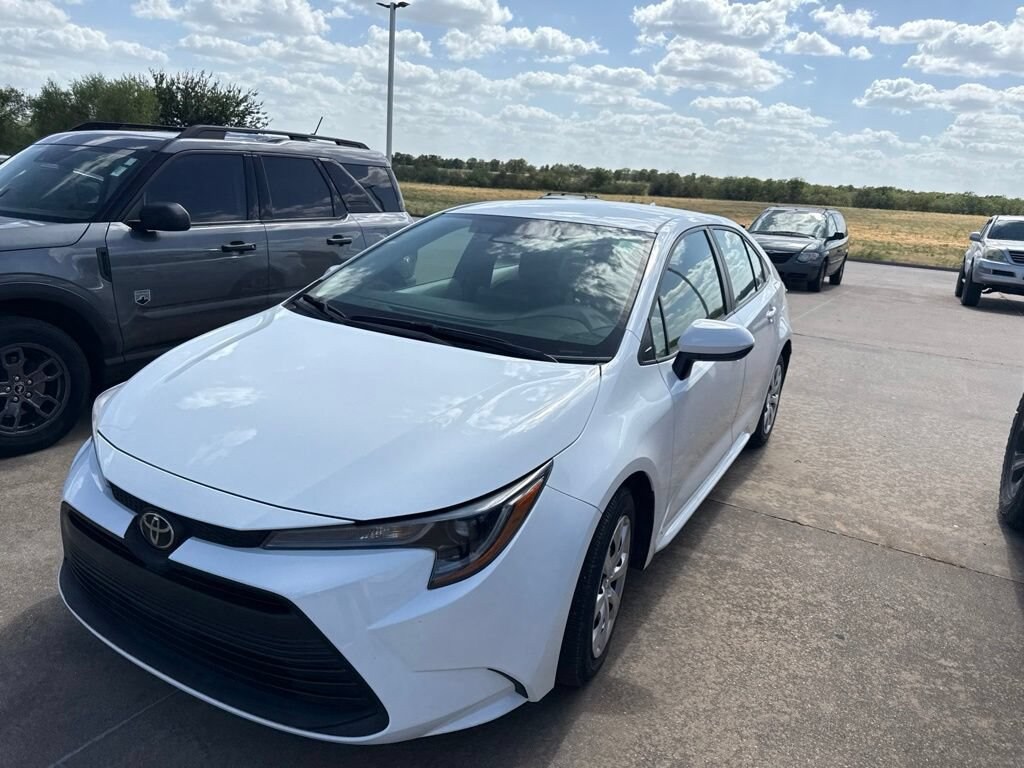 Used 2020 Toyota Corolla SE Sedan