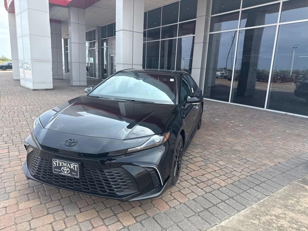 New 2026 Toyota Camry SE Sedan
