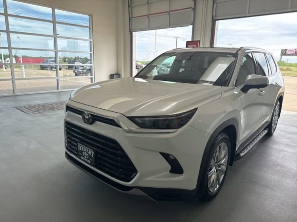 Used 2025 Toyota Grand Highlander Platinum SUV