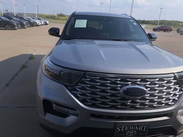 2020 Ford Explorer Platinum photo 4