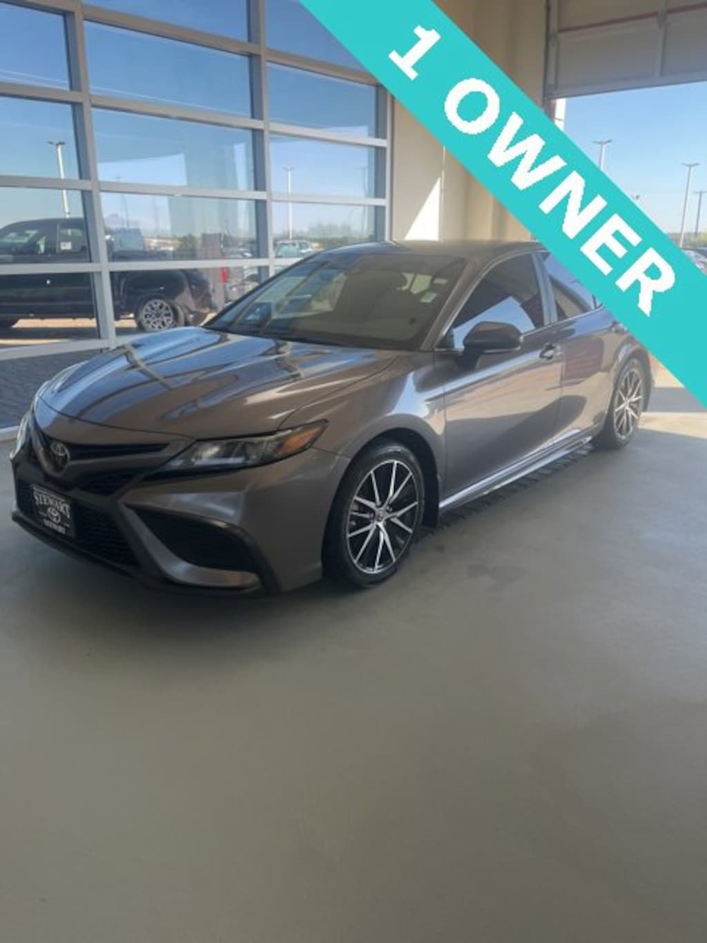 Used 2023 Toyota Camry SE Sedan