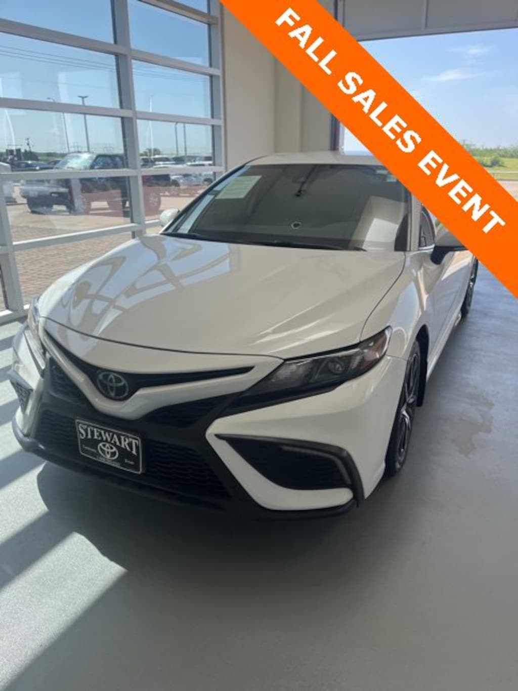 Used 2023 Toyota Camry SE Sedan