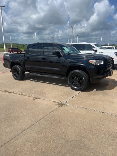 2022 Toyota Tacoma SR Double Cab photo 3