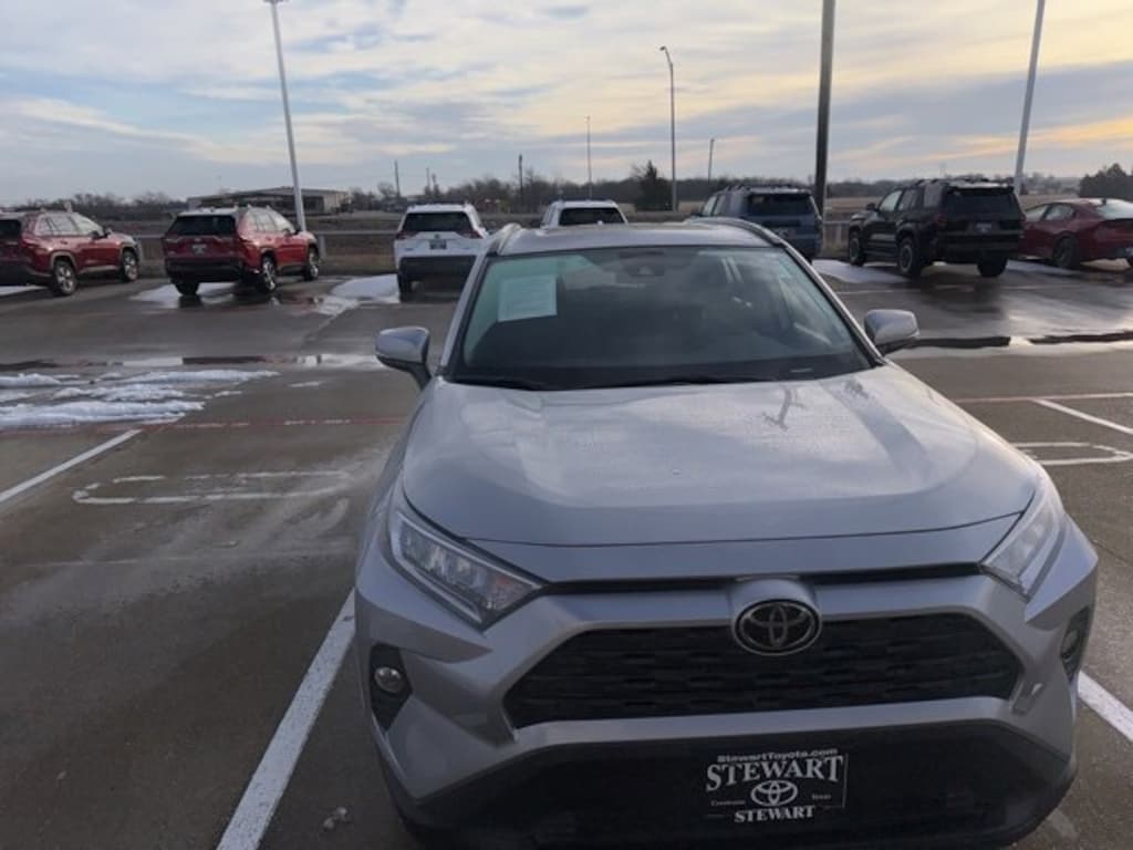 Used 2021 Toyota RAV4 XLE SUV