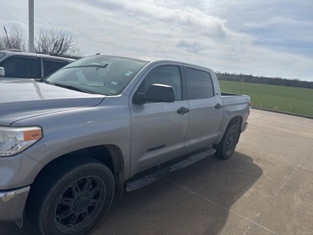 2017 Toyota Tundra SR5