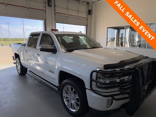2016 Chevrolet Silverado High Country photo 2