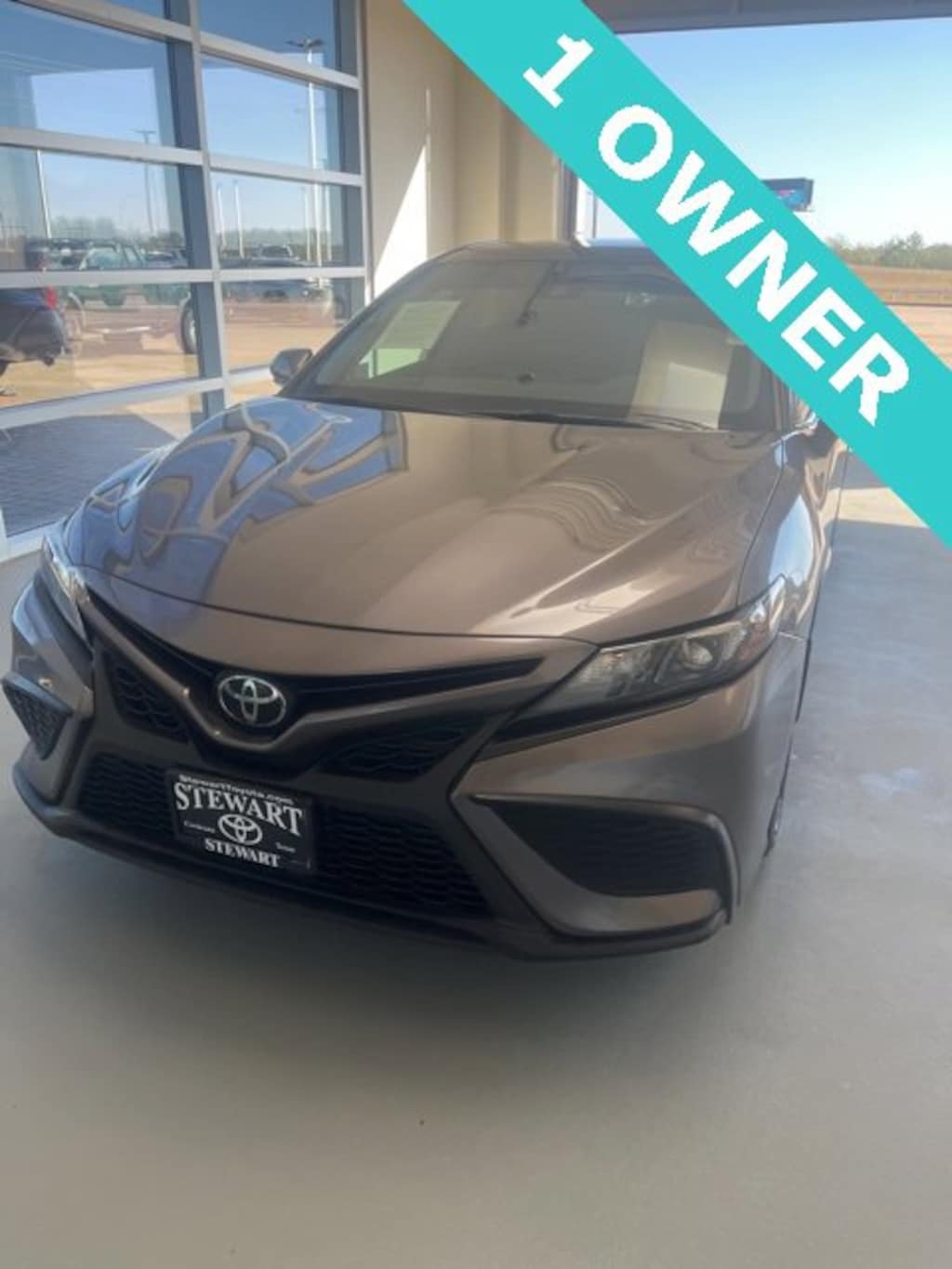 Used 2023 Toyota Camry SE Sedan