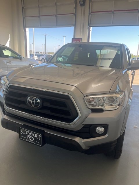 2020 Toyota Tacoma SR5 V6 photo 2
