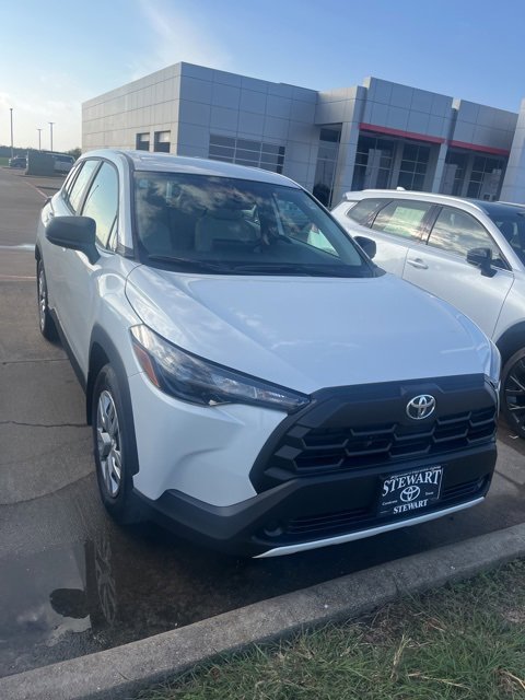 2026 Toyota Corolla Cross L photo 3