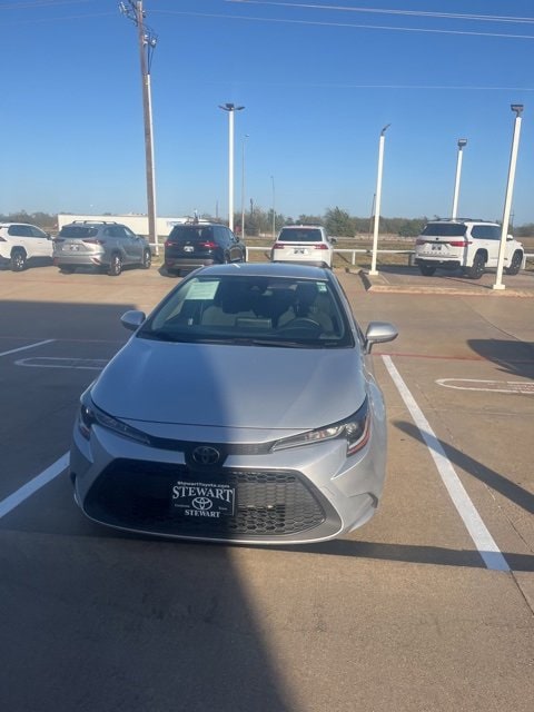 Used 2020 Toyota Corolla LE with VIN JTDEPRAE2LJ116119 for sale in Corsicana, TX