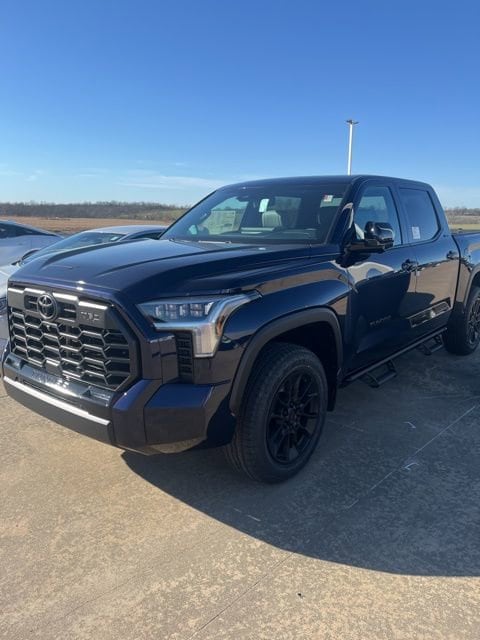 2026 Toyota Tundra Limited - Photo 6
