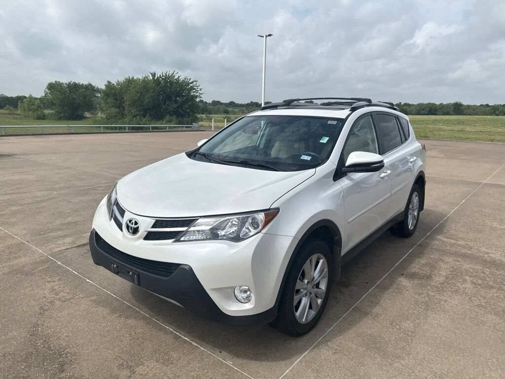 Used 2017 Toyota Highlander Limited V6 SUV