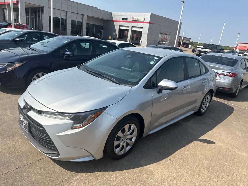 Used 2025 Toyota Corolla LE Sedan