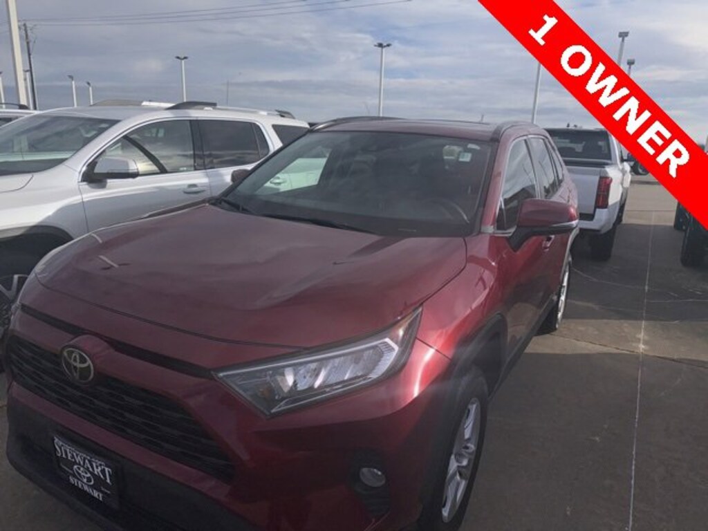 Used 2021 Toyota RAV4 XLE SUV